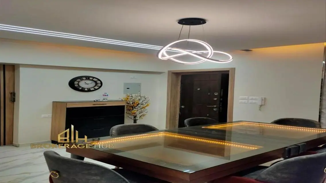 An apartment for rent in a location Galleria MV,