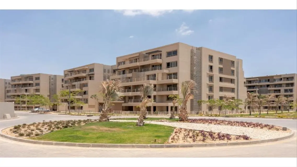 Duplex with garden for sale with distinctive sea v