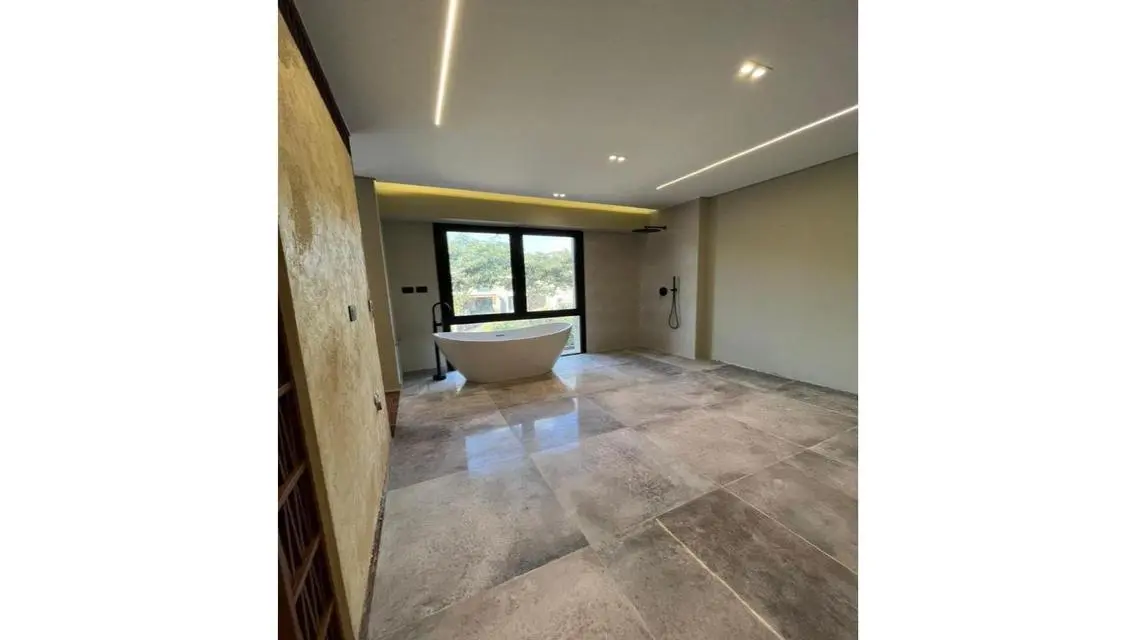 first use corner with fountain and jaccuzi modern