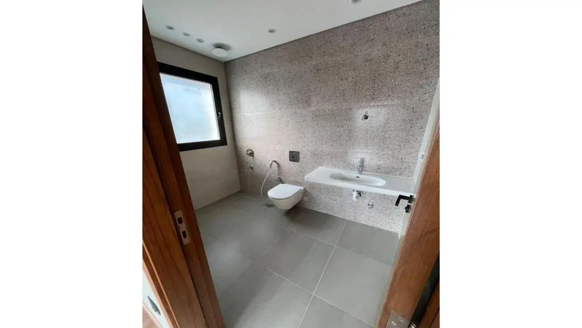 first use corner with fountain and jaccuzi modern