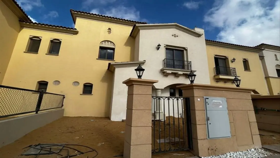 Quattro Villa Resale with Installment in City Gate