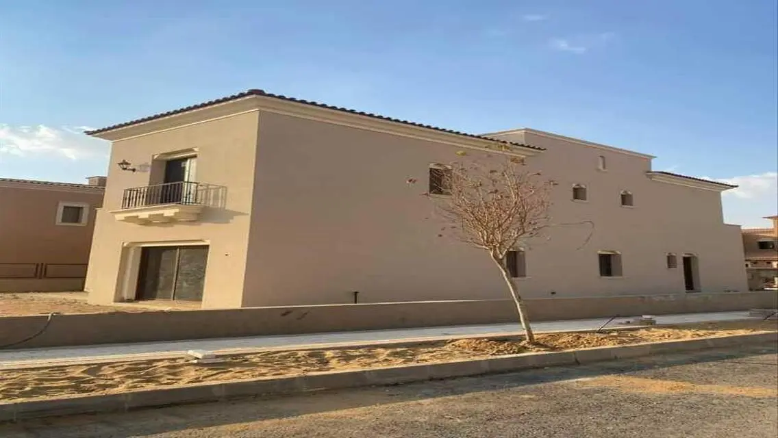 Quattro Villa Resale with Installment in City Gate