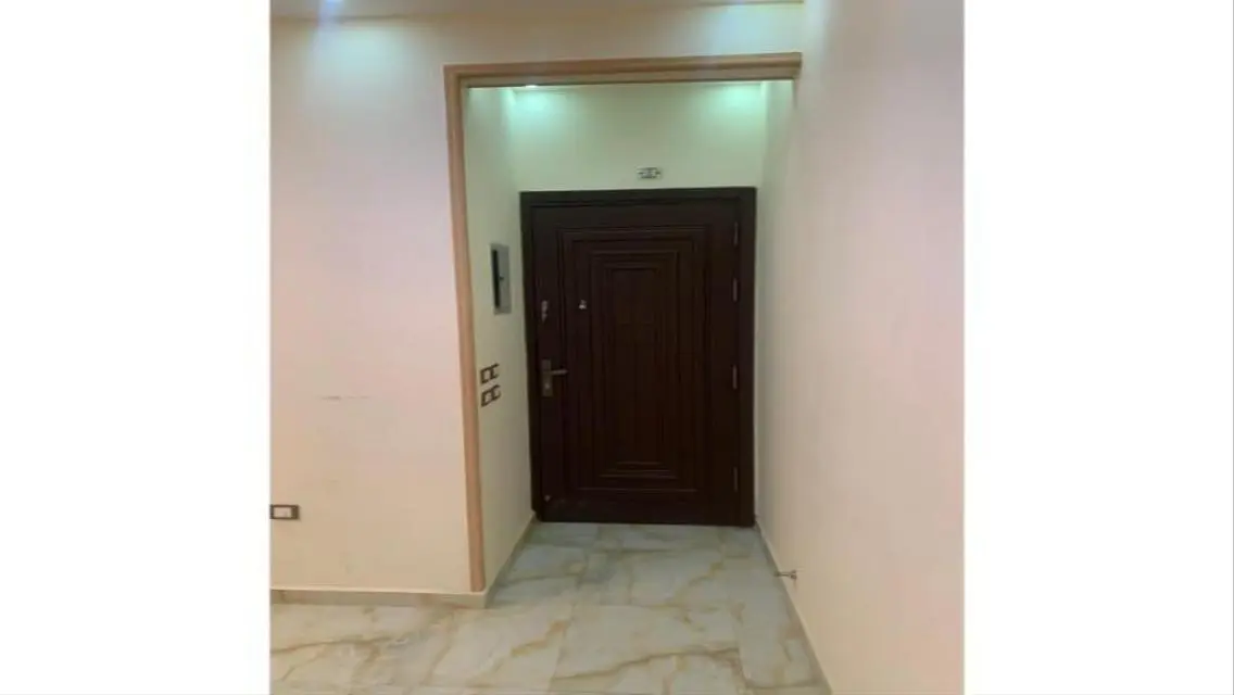 شقه للايجار حي 3/4 التجمع الخامس