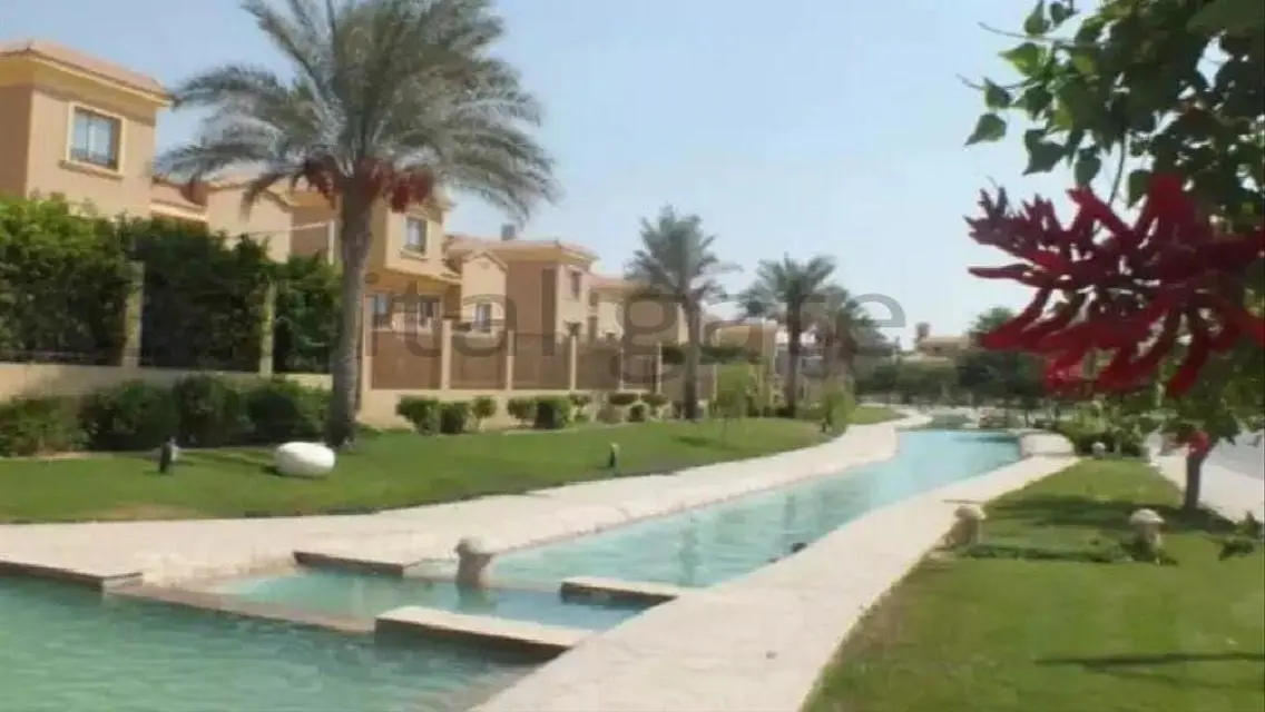 Standalone villa-prime location-Hot Price-les rois