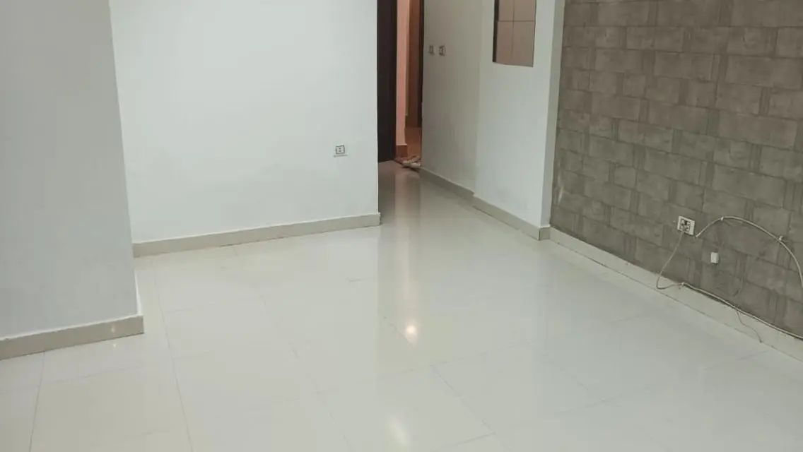 شقه للايجار في مدينتي بسعر لقطه منطقه B7جنب الحركه