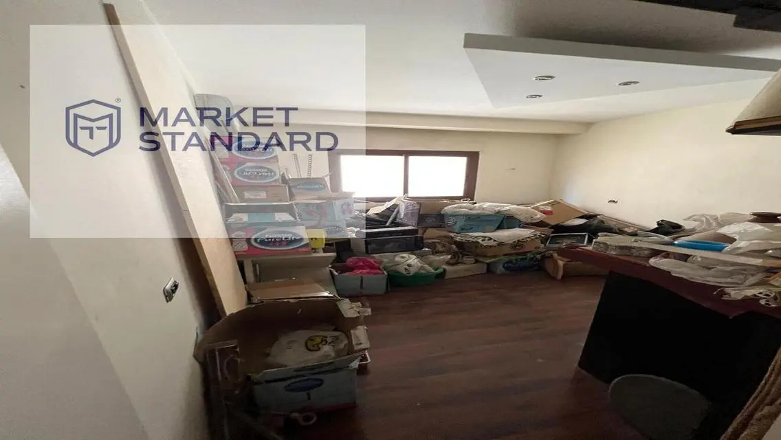 شقة متشطبة بالكامل للبيع بالمهندسين موقع متميز