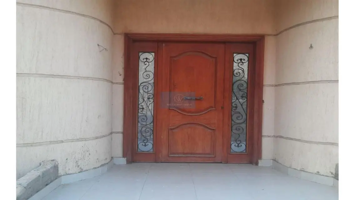 Villa for sale 340m in el obour ahmed oraby