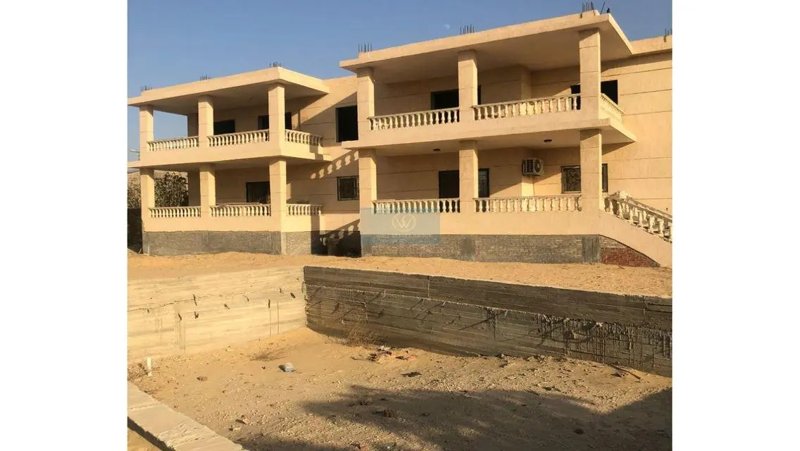 Villa for sale 340m in el obour ahmed oraby