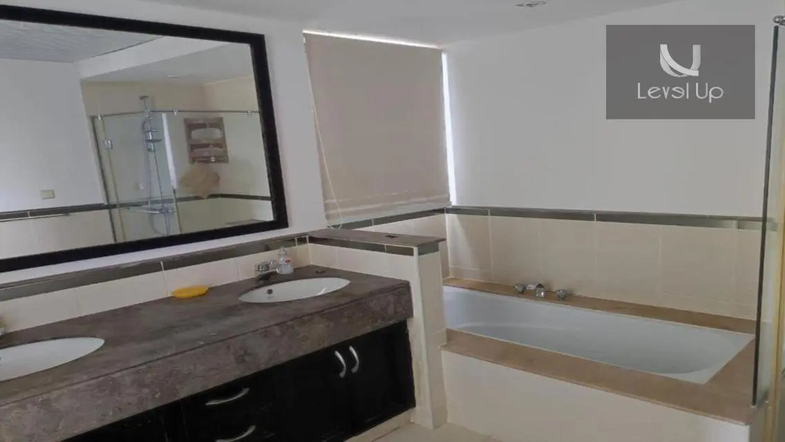 Villa for sale, furnished, lagoon view, in Marassi