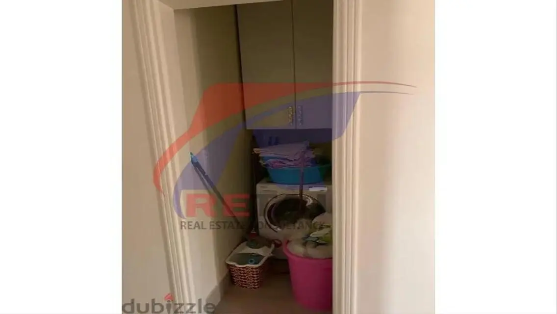 شقة مميزة للبيع ف المنطقة الاولي مدينه نصر       .