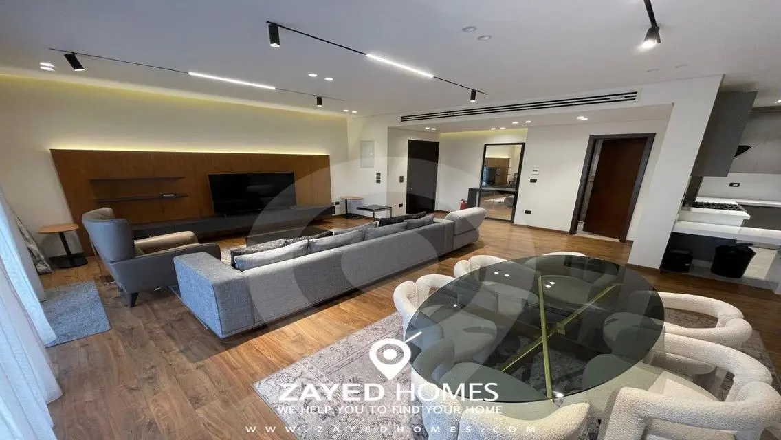 Furnished ground floor apartment in 6 West