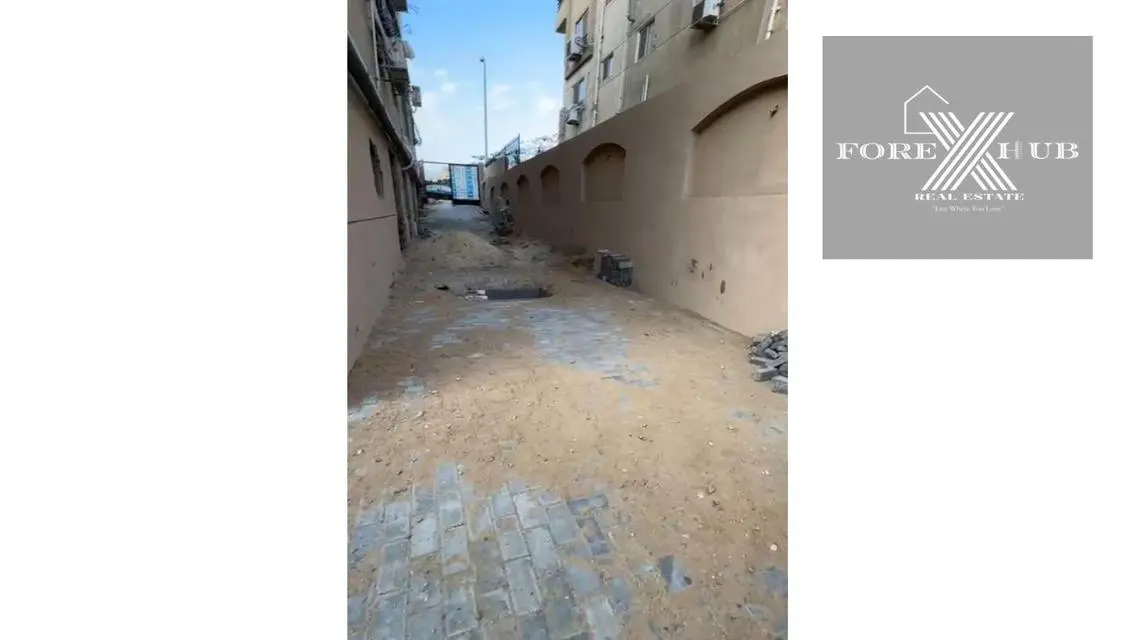 the prime location high Basement as the ground