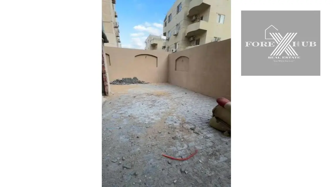 the prime location high Basement as the ground