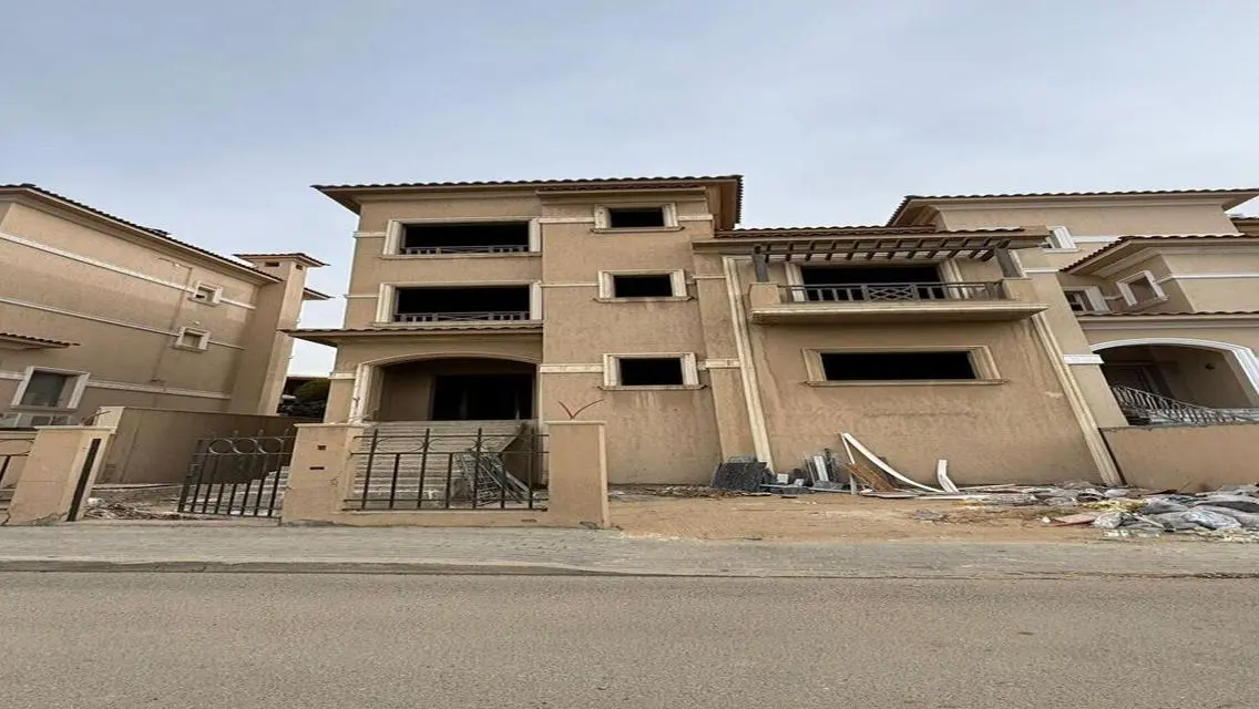 Elegant Twin villa in katamya Dunes Compound 450m