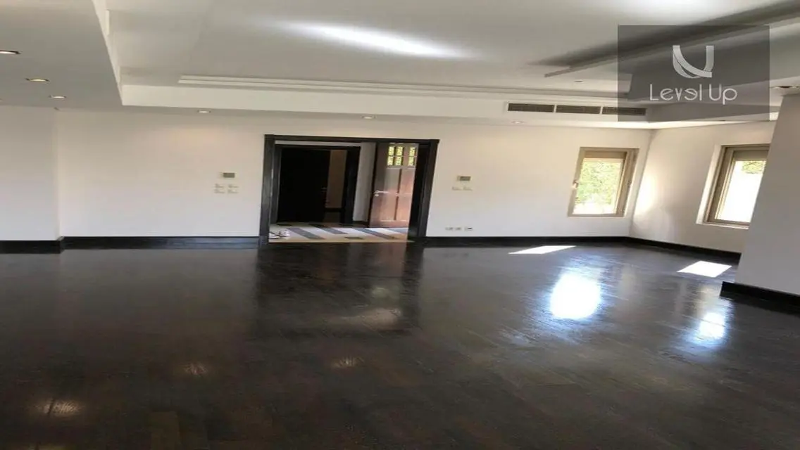 Twin house for sale n Uptown with air conditioning