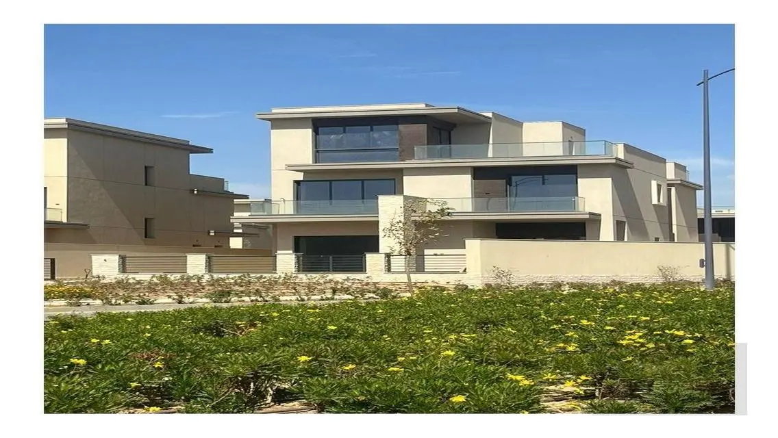 RTM a 317m² villa from SODIC over 7y pool included