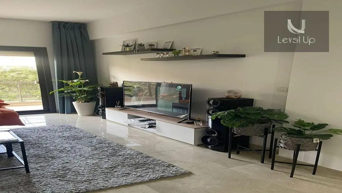 Ground floor with garden for rent in Al Marasem