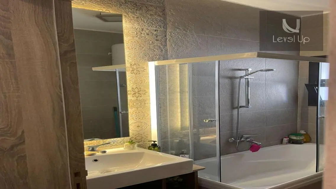 Ground floor with garden for rent in Al Marasem