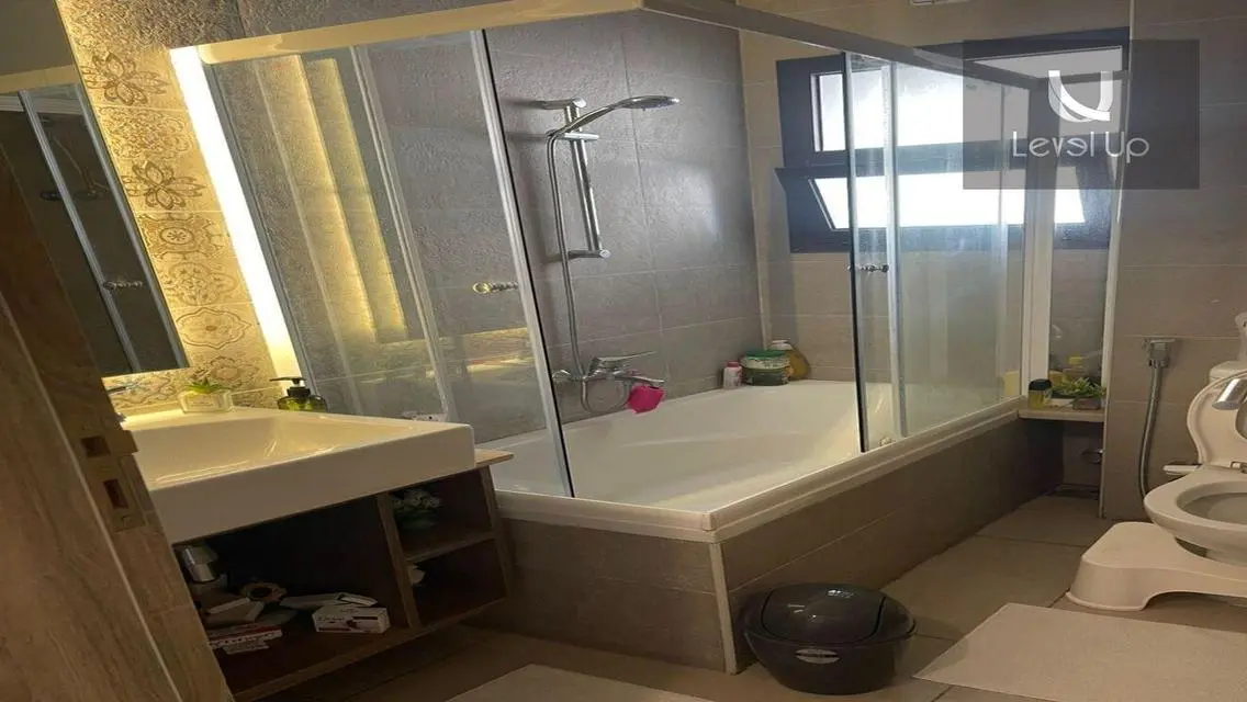 Ground floor with garden for rent in Al Marasem