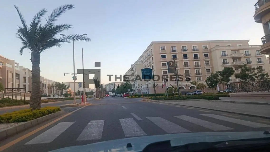 للبيع شقه باقل سعر في هايد بارك استلام فوري