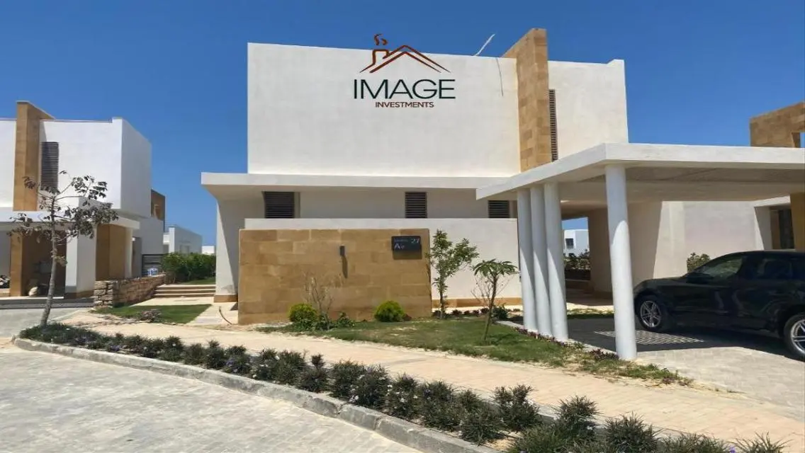 Underpriced furnished ground chalet prime location