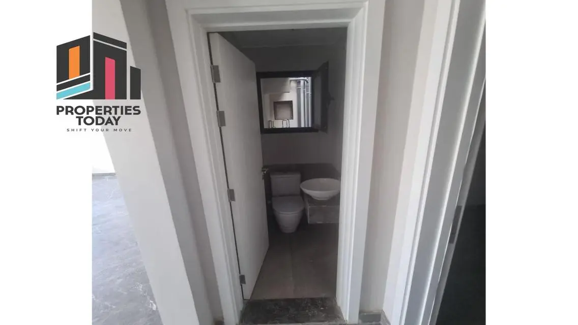 شقة فاخرة للبيع بمساحة رائعة