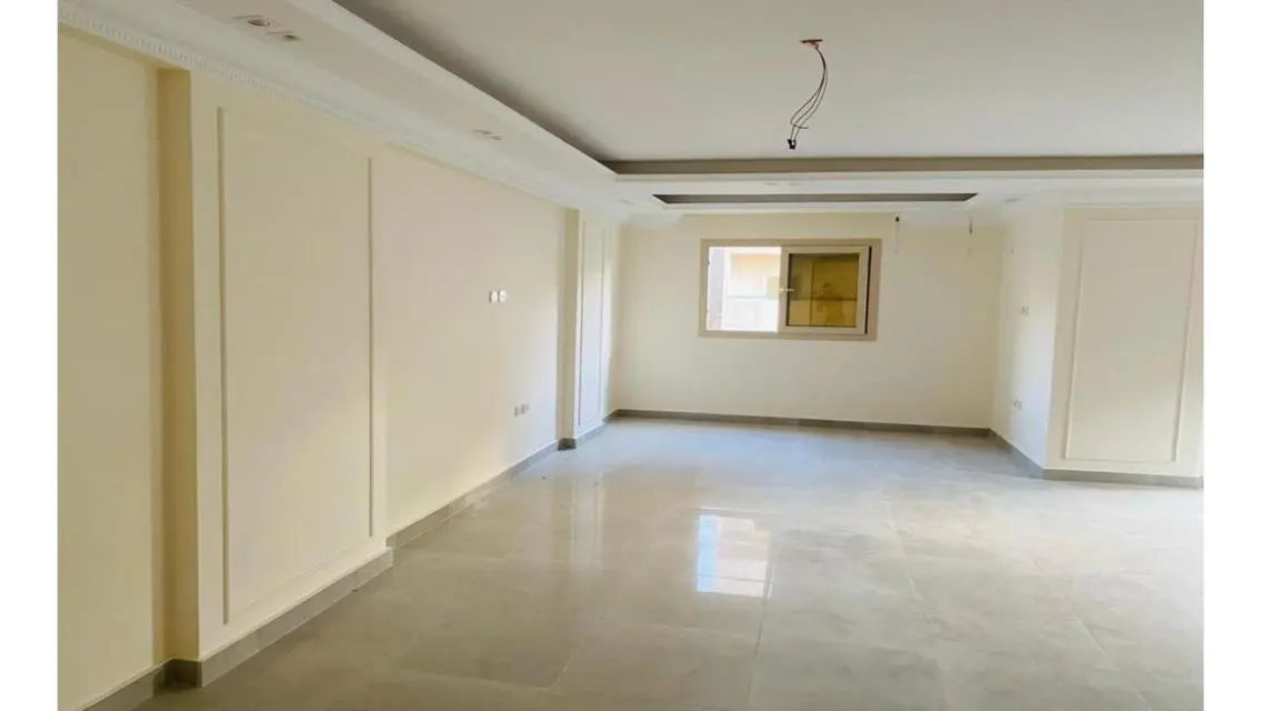 شقه للبيع فى عمارات البنفسج 