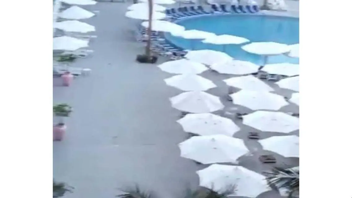 للبيع شقة فاخرة  على البحر مباشرة - مارينا 3