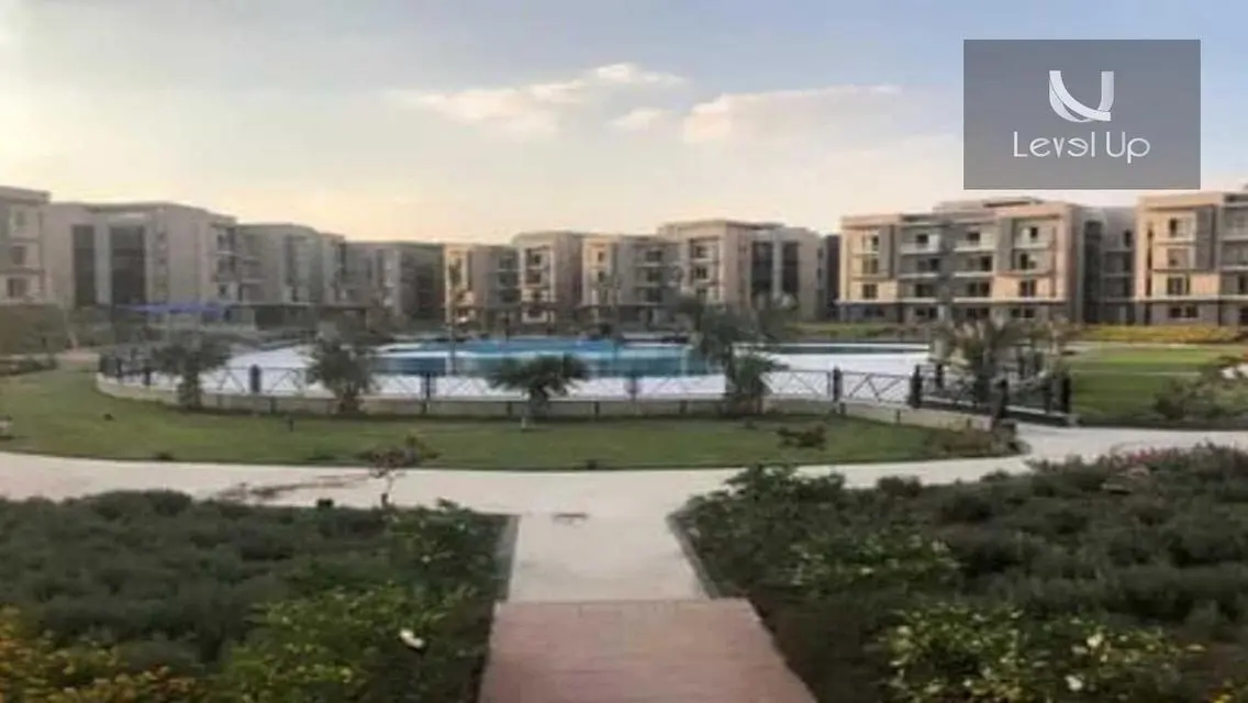 شقة للايجار مكيفة في جاليريا مون فالي سوبر لوكس