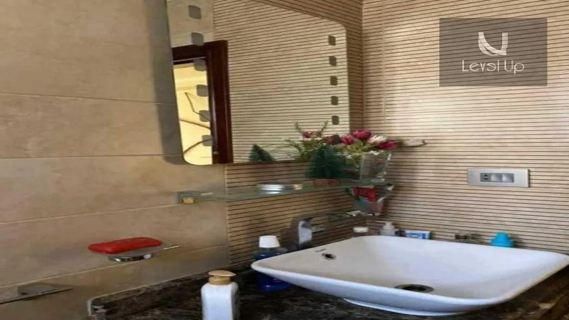 شقه للبيع في مدينتي تشطيب الترا سوبر لوكس و3غرف