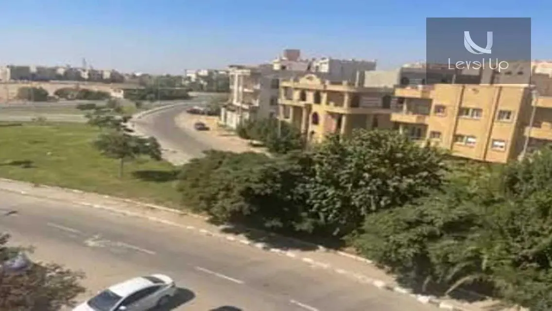 شقه للبيع 220 متر  تشطيب كامل  في النرجس 2
