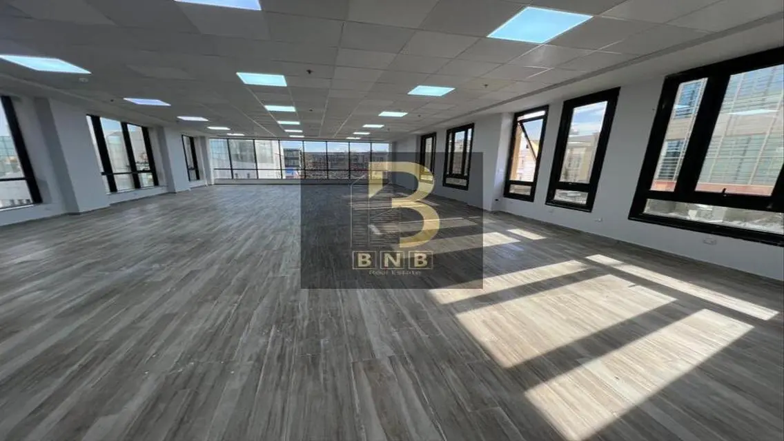Administrative Office Prime Location in 90th st