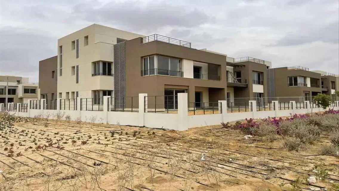 Resale good location big villa 4 bedrooms