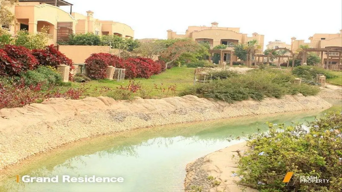 Resale good location big villa 4 bedrooms