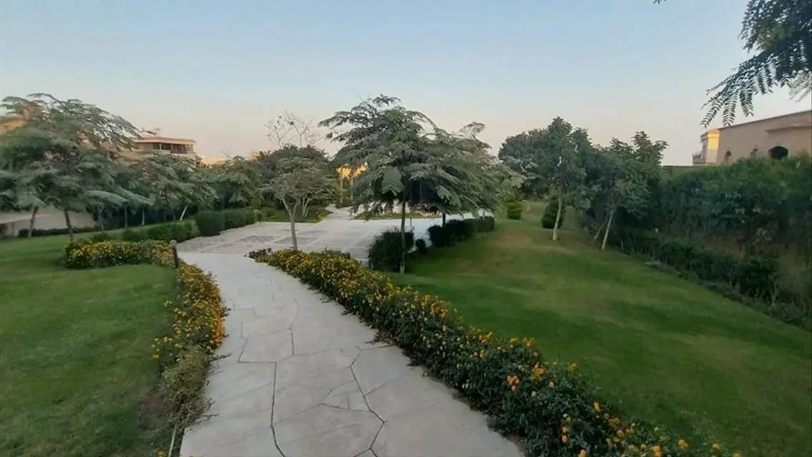 ريسيل 446م ارض 580م جاهزة للاستلام فيو مساحة خضراء