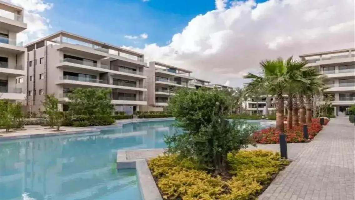 Apartment for sale in Lake View 2, area of ​​181 M