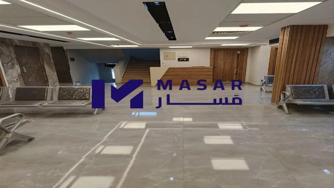 فرصة مميزة لمكتبك أو عيادتك في أفضل موقع بمدينة