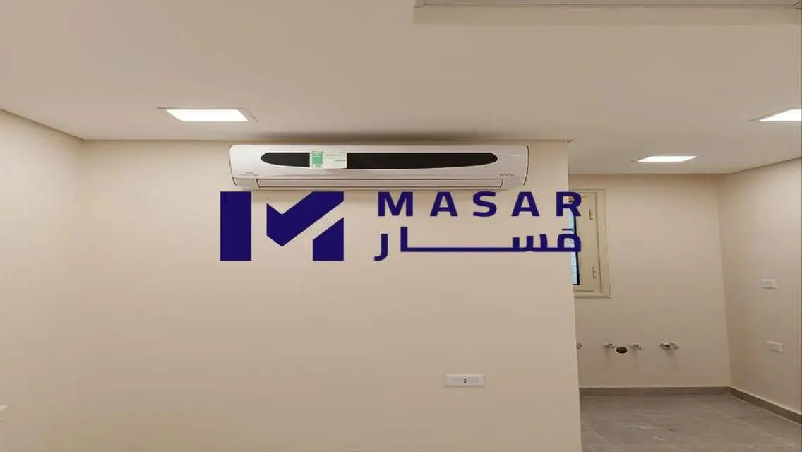 فرصة مميزة لمكتبك أو عيادتك في أفضل موقع بمدينة