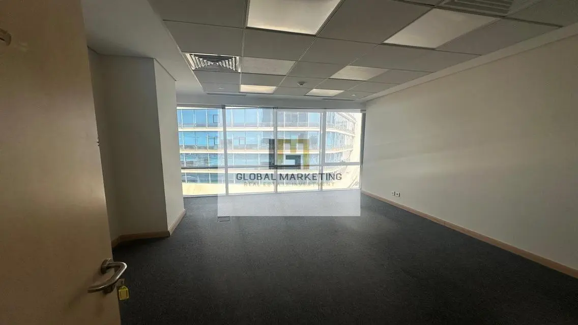 Fully finished office for rent 600m on South 90th
