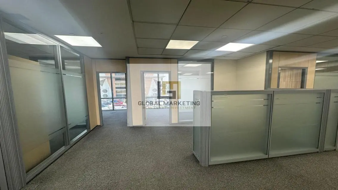 Fully finished office for rent 600m on South 90th