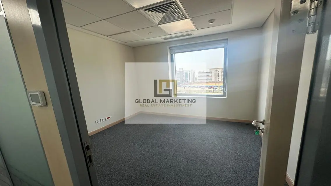 Fully finished office for rent 600m on South 90th