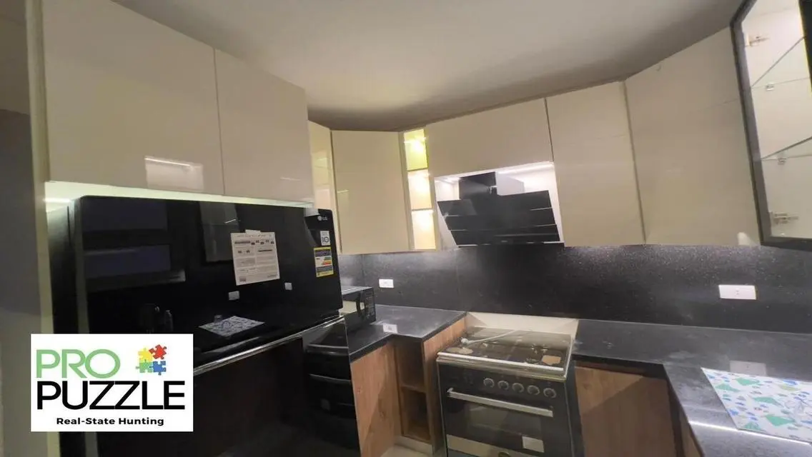 Apartment for Rent on 90 Avenue