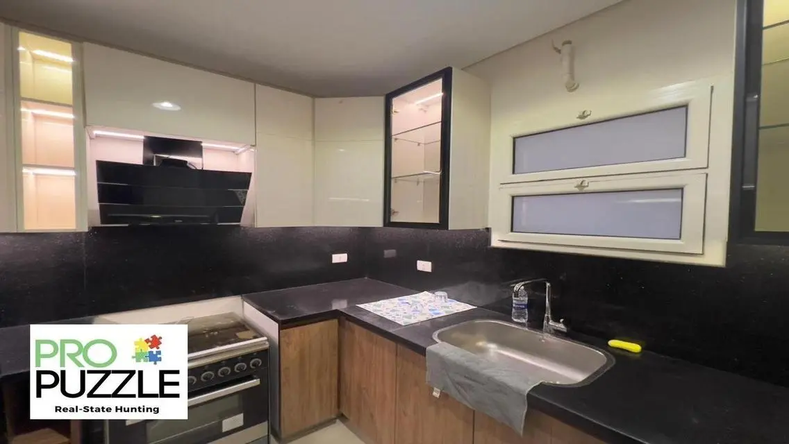 Apartment for Rent on 90 Avenue