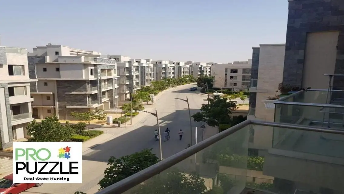للإيجار شقة في كمبوند جاليريا مون فالي
