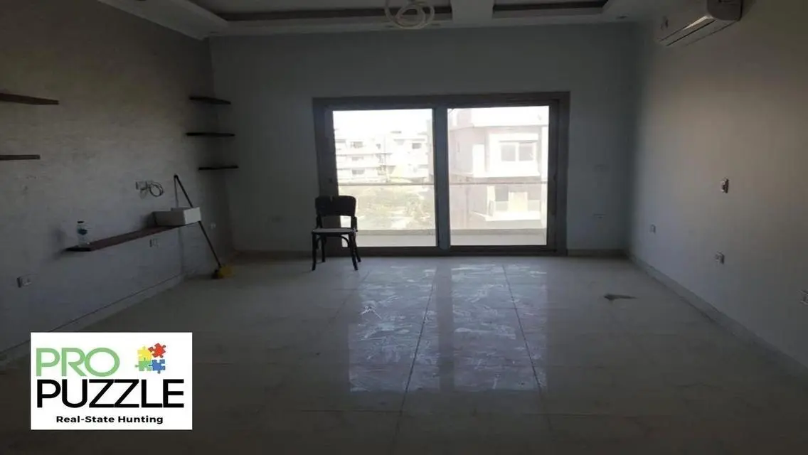 للإيجار شقة في كمبوند جاليريا مون فالي