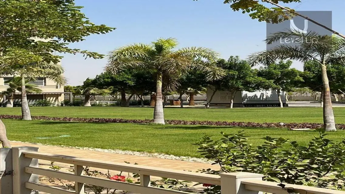 للإيجار شقة  ارضي بجاردن في كمبوند بالم هيلز