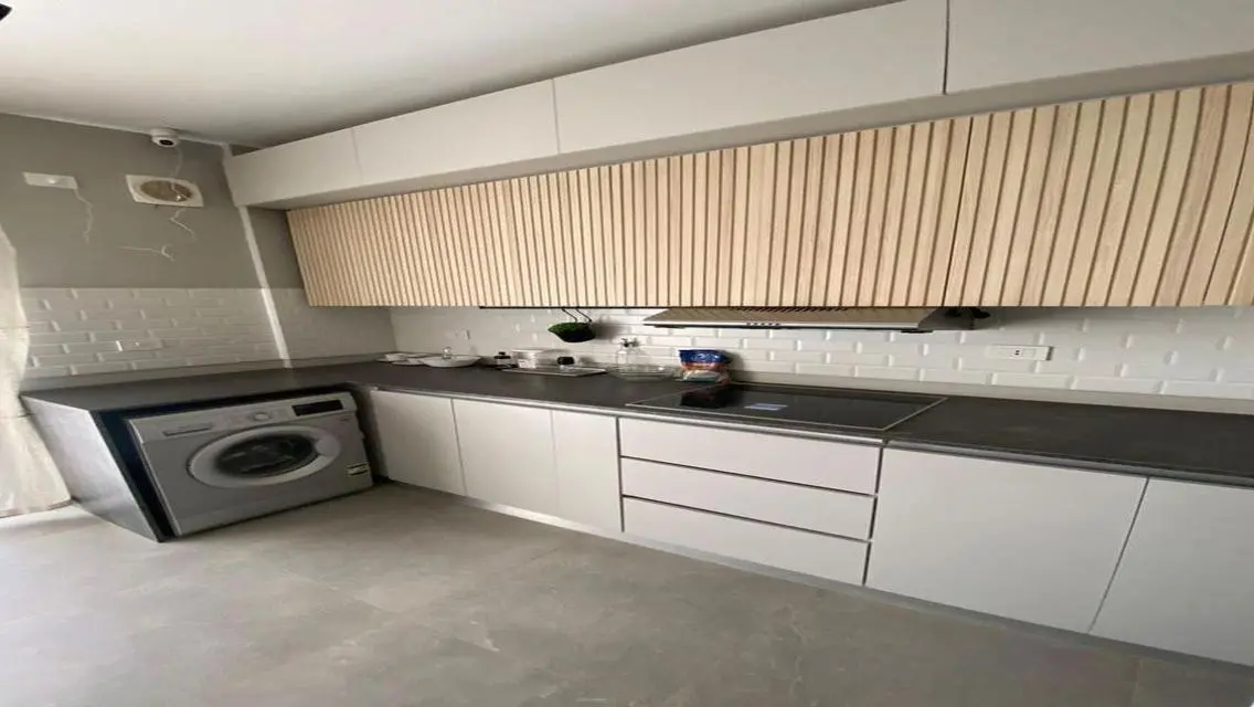 Luxury Finished apartment +garden in Village West