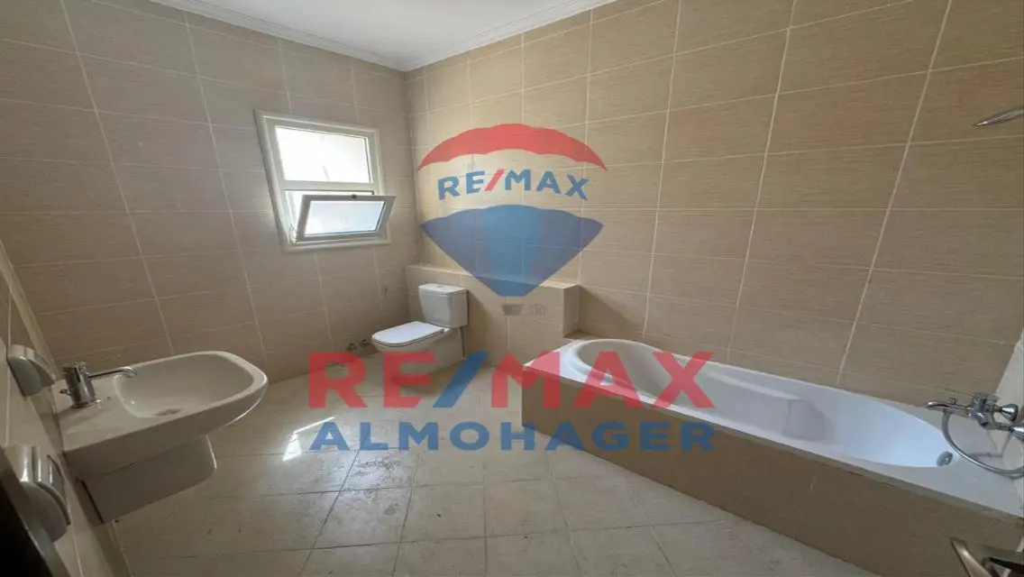 Luxurious Villa for Sale - 284 sqm