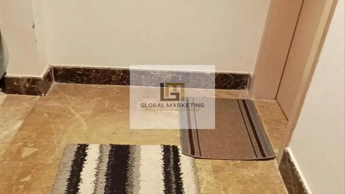 شقه للايجار مميزه في كمبوند ميفيدا مفروشه بالكامل