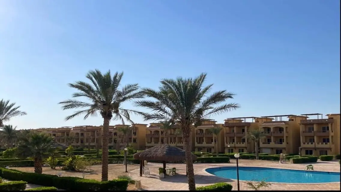 استلام فوري شالية ارضي بجاردن غرفتين ف سانتا كلوز